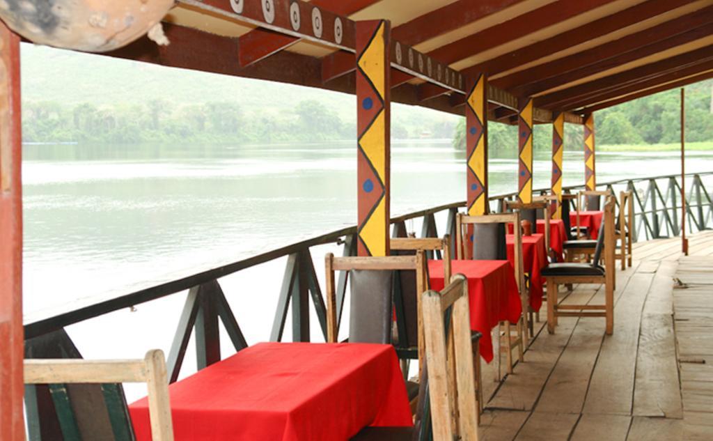 Afrikiko River Front Resort Akosombo Екстериор снимка